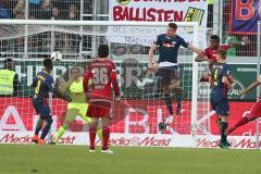 1. BL - Saison 2016/2017 - FC Ingolstadt 04 - RB-Leipzig - Roger de Oliveira Bernardo (#8 FCI) beim Kopfball zum 1:0 Treffer - Tor - Jubel - Marvin Matip (#34 FCI) - Wolf Michael (#13 München) - Peter Gulacsi Torwart(#32 Leipzig) - Foto: Meyer Jürgen