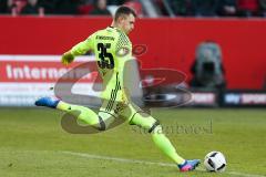 1. BL - Saison 2016/2017 - FC Ingolstadt 04 - Hamburger SV - Martin Hansen Torwart(#35 FCI) beim Abstoss - Foto: Meyer Jürgen