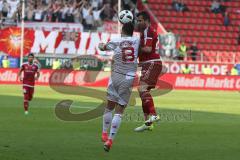 1. BL - Saison 2016/2017 - FC Ingolstadt 04 - 1. FSV Mainz 05 - Markus Suttner (#29 FCI) beim Kopfball - Levin
Öztunali weiss Mainz - Foto: Meyer Jürgen