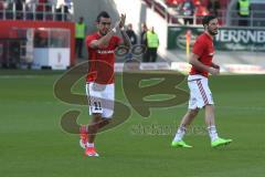 1. BL - Saison 2016/2017 - FC Ingolstadt 04 - SV Darmstadt - Die Spieler begrüßen die Zuschauer - Lezcano Farina,Dario (#37 FCI) - Foto: Meyer Jürgen