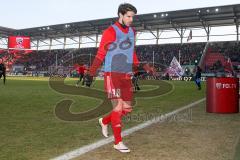 1. BL - Saison 2016/2017 - FC Ingolstadt 04 - Hamburger SV - Romain Brègerie (#18 FCI) verlässt den Platz nach dem warm machen - Foto: Meyer Jürgen