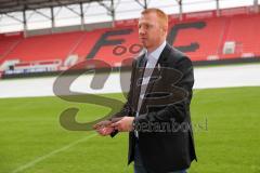 1. Bundesliga - Fußball - FC Ingolstadt 04 - Vorstellung neuer Cheftrainer Maik Walpurgis Pressekonferenz - Cheftrainer Maik Walpurgis (FCI) im Audi Sportpark Stadion