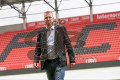 1. Bundesliga - Fußball - FC Ingolstadt 04 - Vorstellung neuer Cheftrainer Maik Walpurgis Pressekonferenz - Cheftrainer Maik Walpurgis (FCI) im Audi Sportpark Stadion