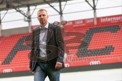 1. Bundesliga - Fußball - FC Ingolstadt 04 - Vorstellung neuer Cheftrainer Maik Walpurgis Pressekonferenz - Cheftrainer Maik Walpurgis (FCI) im Audi Sportpark Stadion