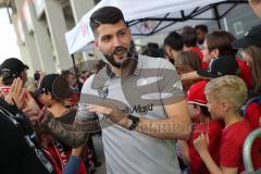 1. Bundesliga - Fußball - FC Ingolstadt 04 - Letzter Spieltag - Saisonabschlußfeier für die Fans - Anthony Jung (3, FCI)