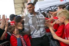 1. Bundesliga - Fußball - FC Ingolstadt 04 - Letzter Spieltag - Saisonabschlußfeier für die Fans - Marvin Matip (34, FCI)