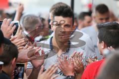 1. BL - Saison 2016/2017 - FC Ingolstadt 04 - FC Schalke 04 - Saisonabschlussfeier - Fans - Choreo - Alfredo Morales (#6 FCI) - Foto: Meyer Jürgen