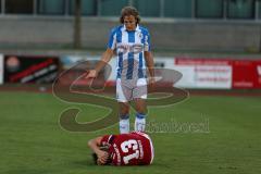 1. Bundesliga - Fußball - FC Ingolstadt 04 - Huddersfield Town Football Club - Testspiel - Michael Hefele (44) foult Robert Leipertz (13, FCI) und danach gab es viel Gesprächsstoff