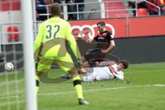 1. Bundesliga - Testspiel - Fußball - FC Ingolstadt 04 - VfB Stuttgart - Benjamin Pavard (VfB) grätscht Pascal Groß (10, FCI) Torwart Benjamin Uphoff (VfB)