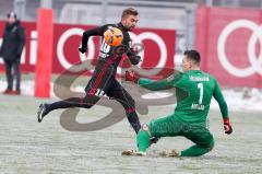 1. BL - Saison 2016/2017 - FC Ingolstadt 04 - 1.FC Heidenheim - Testspiel - Vorbereitungsspiel - Lukas Hinterseer (#16 FCI) - Müller Kevin (Torwart Heidenheim) - Foto: Meyer Jürgen