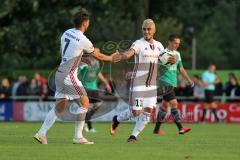 1. Bundesliga - Fußball - Testspiel - FC Ingolstadt 04 - VfB Eichstädt - links Torschütze Mathew Leckie (7, FCI) und rechts gratuliert Darío Lezcano (11, FCI) Jubel Tor