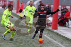 1. Bundesliga - Fußball - Testspiel - FC Ingolstadt 04 - 1. FC Heidenheim - links Ronny Philp (HDH) rechts Markus Suttner (29, FCI)