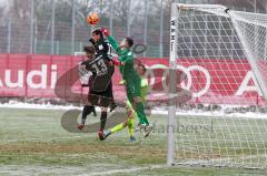 1. BL - Saison 2016/2017 - FC Ingolstadt 04 - 1.FC Heidenheim - Testspiel - Vorbereitungsspiel - Lezcano Farina,Dario (#37 FCI) beim Kopfball - Müller Kevin Torwart Heidenheim - Robert Leipertz (#13 FCI) - Foto: Meyer Jürgen