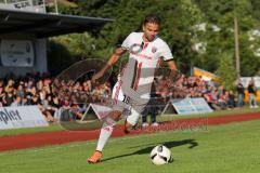 1. Bundesliga - Fußball - Testspiel - FC Ingolstadt 04 - VfB Eichstädt - Lukas Hinterseer (16, FCI) Flanke