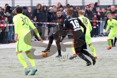 1. Bundesliga - Fußball - Testspiel - FC Ingolstadt 04 - 1. FC Heidenheim - Max Christiansen (19, FCI)  am Ball, Lukas Hinterseer (16, FCI)