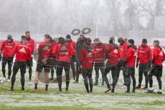 1. BL - Saison 2016/2017 - FC Ingolstadt 04 - Trainingsauftakt im neuen Jahr 2017 - Foto: Meyer Jürgen