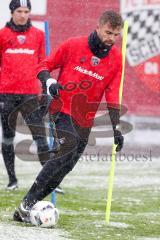 1. BL - Saison 2016/2017 - FC Ingolstadt 04 - Trainingsauftakt im neuen Jahr 2017 - Lukas Hinterseer (#16 FCI) - Foto: Meyer Jürgen