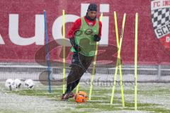 1. BL - Saison 2016/2017 - FC Ingolstadt 04 - Trainingsauftakt im neuen Jahr 2017 - Marvin Matip (#34 FCI) - Foto: Meyer Jürgen