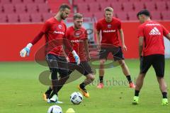 1. Bundesliga - Fußball - FC Ingolstadt 04 - 1. Training unter neuem Cheftrainer Markus Kauczinski (FCI) - von links Torwart Christian Ortag (39, FCI)Robert Leipertz (13, FCI)Hauke Wahl (17, FCI) Alfredo Morales (6, FCI)