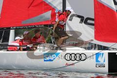 1. Bundesliga - Fußball - FC Ingolstadt 04 - Audi Sailing Experience - rechts Romain Brégerie (18, FCI) geht nach vorne