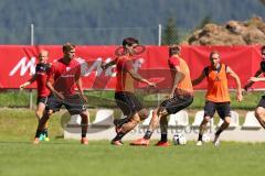 1. Bundesliga - Fußball - FC Ingolstadt 04 - Trainingslager - Vorbereitung - Training - Lukas Hinterseer (16, FCI) Romain Brégerie (18, FCI) Hauke Wahl (17, FCI) Moritz Hartmann (9, FCI)