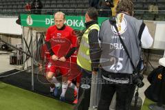 DFB - Pokalspiel - Eintracht Frankfurt - FC Ingolstadt 04 - FTobias Levels (#28 FCI) - Foto: Meyer Jürgen