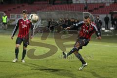 Regionalliga Bayern - FC Ingolstadt 04 II - FC Augsburg II - rechts Torschuß Thorsten Nicklas (7 FCI)