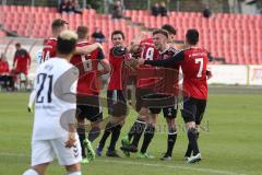 Regionalliga Bayern - FC Ingolstadt 04 II - Wacker Burghausen - Christoph Fenninger (14) köpft zum 3:0 Tor Jubel, mit Albano Gashi (20) Andreas Buchner (16)