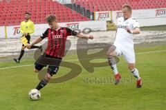 Regionalliga Bayern - FC Ingolstadt 04 II - Wacker Burghausen - Flanke Christoph Fenninger (14)
