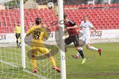 Regionalliga Bayern - FC Ingolstadt 04 II - Wacker Burghausen - Christoph Fenninger (14) köpft zum 3:0 Tir Jubel, Torwart Miha Tetickovic chancenlos