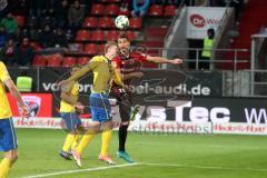 2. Bundesliga - FC Ingolstadt 04 - Eintracht Braunschweig - Niko Kijewski (#27 Braunschweig) Stefan Kutschke (20, FCI)