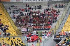 2. Bundesliga - Fußball - Dynamo Dresden - FC Ingolstadt 04 - mitgereiste Fans aus Ingolstadt Jubel Fahnen Sruchband