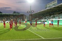 2. Bundesliga - Fußball - SpVgg Greuther Fürth FC Ingolstadt 04 - erster Sieg der Saison, 0:1, Jubel, das Team bei den Fans