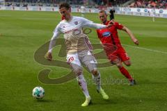 2. BL - Saison 2017/2018 - FC Heidenheim - FC Ingolstadt 04 - Stefan Kutschke (#20 FCI) - Timo Beermann (#33 Heidenheim) - Foto: Meyer Jürgen