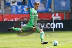 2. BL - Saison 2017/2018 - VFL Bochum - FC Ingolstadt 04 - Orjan Nyland (#1 Torwart FCI) beim Abschlag - Foto: Meyer Jürgen