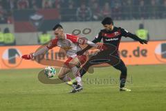 2. Bundesliga - Fußball - Jahn Regensburg - FC Ingolstadt 04 - Almog Cohen (8, FCI) rechts links Sargis Adamyan (23 Jahn)