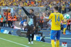 2. BL - Saison 2017/2018 - Eintracht Braunschweig - FC Ingolstadt 04 - Stefan Leitl (Cheftrainer FCI) gibt Anweisungen - Foto: Meyer Jürgen