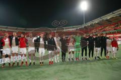 2. Bundesliga - Fußball - 1. FC Nürnberg - FC Ingolstadt 04 - Sieg 1:2 Jubel Team geht zur Fankurve Tanz mit Fans Humba Marvin Matip (34, FCI) Torwart Örjan Haskjard Nyland (1, FCI)