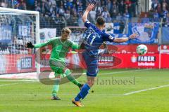 2. BL - Saison 2017/2018 - VFL Bochum - FC Ingolstadt 04 - Orjan Nyland (#1 Torwart FCI) rettet vor Diamantakas Dimitrias (#11 Bochum) -  Foto: Meyer Jürgen