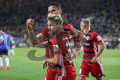 2. Bundesliga - Fußball - DSC Arminia Bielefeld - FC Ingolstadt 04 - Elfmeter Tor Stefan Kutschke (20, FCI) Jubel mit Thomas Pledl (30, FCI)