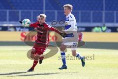 2. Bundesliga - Fußball - MSV Duisburg - FC Ingolstadt 04 - Thomas Pledl (30, FCI) Dan-Patrick Poggenberg (27 Duisburg)