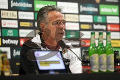 2. Bundesliga - Fußball - Dynamo Dresden - FC Ingolstadt 04 - Pressekonferenz nach dem Spiel Cheftrainer Uwe Neuhaus ( Dresden)
