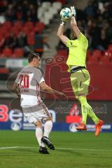 2. Bundesliga - Fußball - 1. FC Nürnberg - FC Ingolstadt 04 - Stefan Kutschke (20, FCI) Torwart Thorsten Kirschbaum (1 FCN)