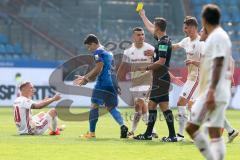 2. BL - Saison 2017/2018 - VFL Bochum - FC Ingolstadt 04 - Sonny Kittel (#10 FCI) wird gefoult - Daniel Soares (#3 Bochum) - Patrick Fabian (#19 Bochum) - Gelbe Karte für Daniel Soares (#3 Bochum) - Foto: Meyer Jürgen