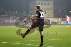 2. Bundesliga - 1. FC Union Berlin - FC Ingolstadt 04 - Tor Ausgleich Jubel durch Robert Leipertz (13, FCI) Sprung