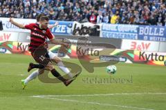 2. Bundesliga - Fußball - SV Darmstadt 98 - FC Ingolstadt 04 - Robert Leipertz (13, FCI) trifft zum 0:1 Führung Tor Jubel Kevin Großkreutz (19 Darmstadt) Torwart Daniel Heuer Fernandez (1 Darmstadt) keine Chance