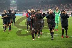 2. Bundesliga - 1. FC Union Berlin - FC Ingolstadt 04 - Spiel ist aus Sieg Jubel, Spieler bedanken sich bei den Fans Marvin Matip (34, FCI) Tobias Levels (3, FCI) Darío Lezcano (11, FCI) links Robert Leipertz (13, FCI) Hauke Wahl (25, FCI)