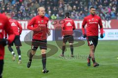 2. Bundesliga - Fußball - Holstein Kiel - FC Ingolstadt 04 - Tobias Levels (3, FCI) Marvin Matip (34, FCI)