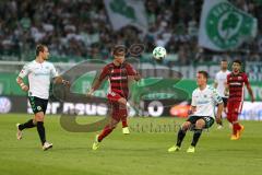 2. Bundesliga - Fußball - SpVgg Greuther Fürth FC Ingolstadt 04 - mitte Stefan Lex (14, FCI) rechts Patrick Sontheimer (40 Fürth)