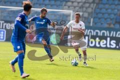 2. BL - Saison 2017/2018 - VFL Bochum - FC Ingolstadt 04 - Marcel Gaus (#19 FCI) - Lukas Hinterseer (#16 Bochum) - Foto: Meyer Jürgen